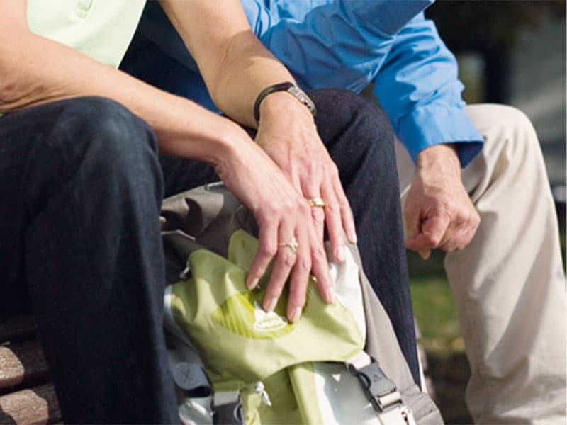 身体の中で最も大きい関節である膝関節。日常の生活を支える、その機能や特徴とは？傷めてしまった場合には、どのような治療の選択肢があるのでしょう。